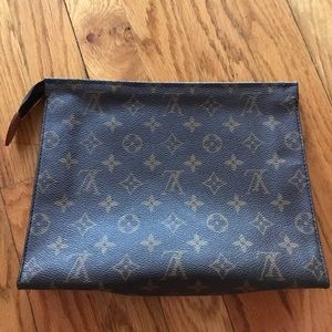 Louis Vuitton’s pochette clutch